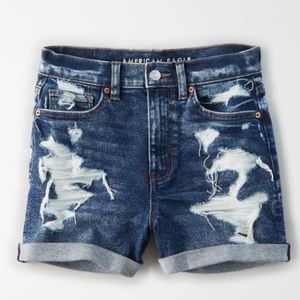 Destroyed Stretch Mom Shorts